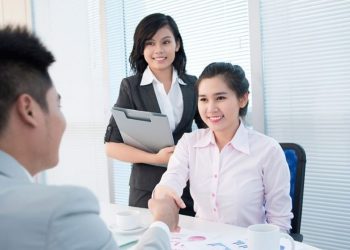 Đặc điểm nhân viên bán hàng giỏi mà bạn nên tìm hiểu