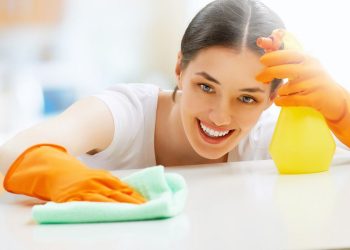 Giúp việc nhà, cơ hội thách thức và mức lương cơ bản