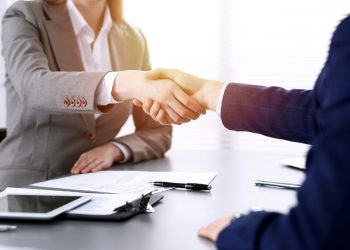 Giám đốc pháp chế cần có chuyên môn gì trong công việc?