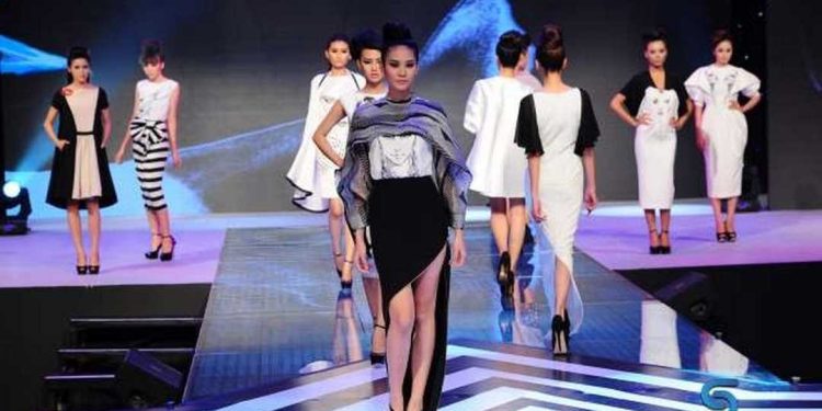 Chọn trang phục phù hợp với công việc